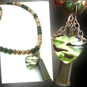 Vtg 60s Army green 3006 bullet casing camo heart gold green beaded necklace NWT
